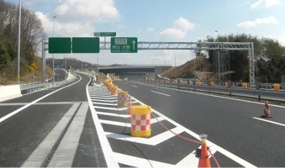 道路付属物施設工事